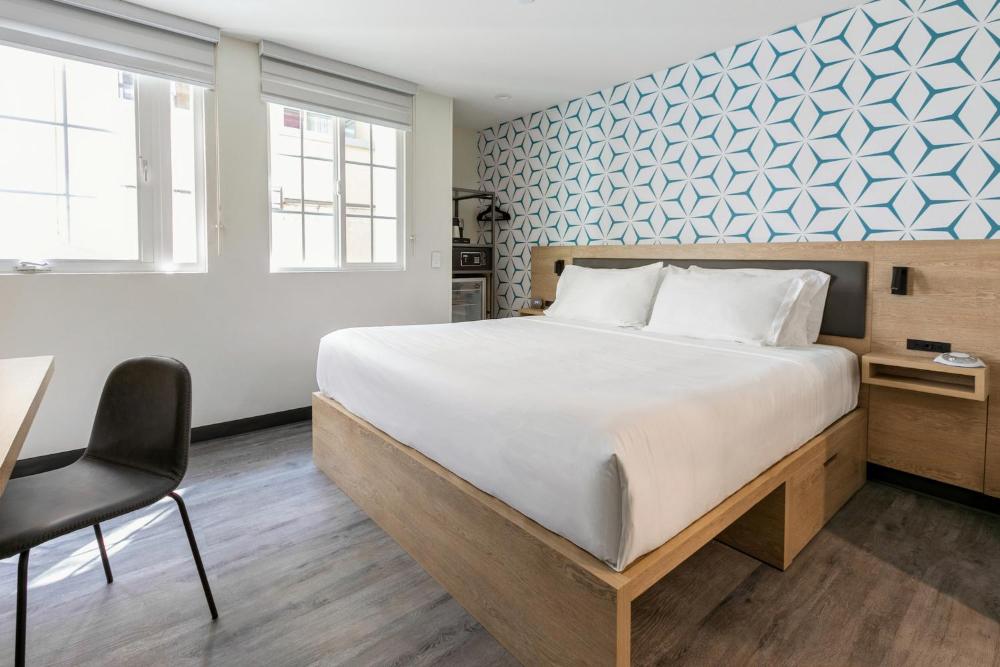 King Room (Self Check-in with Virtual Front Desk) interior